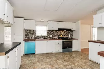 702 Nc Highway 62 E, Pleasant Garden, NC 27313 - Photo 6