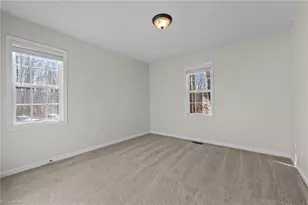 2310 Rothwood Acres Rd, Greensboro, NC 27406 - Photo 14