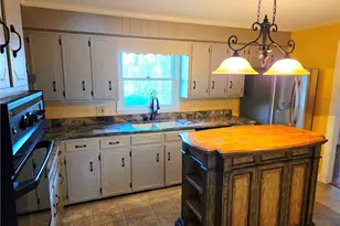 1524 Holly Cir, Wilkesboro, NC 28697 - Photo 10