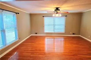 1524 Holly Cir, Wilkesboro, NC 28697 - Photo 4