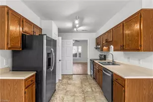 4201 Edith Ln, Greensboro, NC 27409 - Photo 4