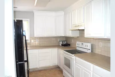 912 Mar Don Hills Circle, Winston-Salem, NC 27104 - Photo 2