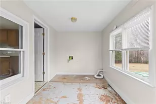 8290 Lake Ridge Dr, Clemmons, NC 27012 - Photo 28