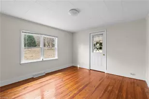 8290 Lake Ridge Dr, Clemmons, NC 27012 - Photo 8