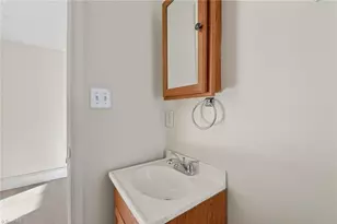 421 Vine St, Eden, NC 27288 - Photo 16