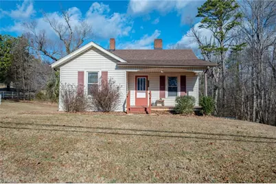 2660 W Pine Street, Mount Airy, NC 27030 - Photo 2