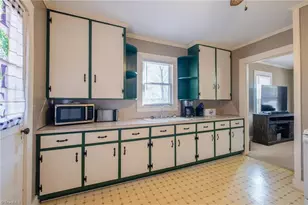 2660 W Pine St, Mount Airy, NC 27040 - Photo 10