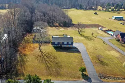 399 Comanche Drive, Advance, NC 27006 - Photo 8