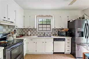 314 Westridge Dr, Yadkinville, NC 27055 - Photo 10