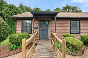 314 Westridge Dr, Yadkinville, NC 27055 - Photo 2