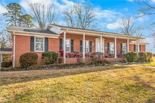 607 Blessing Dr, Dobson, NC 27017 - Photo 2