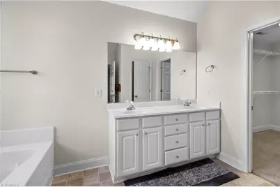 112 Glenwood Lane, King, NC 27021 - Photo 18