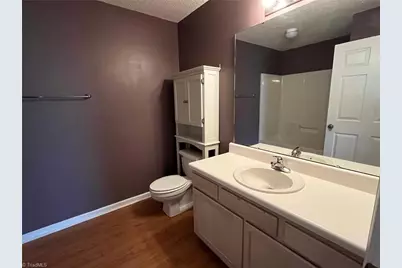 7135 Friendly Avenue, Greensboro, NC 27410 - Photo 6