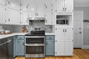 3800 W Friendly Ave, Greensboro, NC 27410 - Photo 18