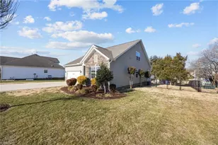 601 Grandview Dr, Graham, NC 27253 - Photo 26