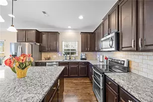 601 Grandview Dr, Graham, NC 27253 - Photo 10