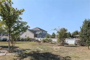 594 Jockey Pl, Whitsett, NC 27377 - Photo 8