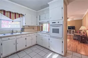 5509 Fallingbrooks Dr, Greensboro, NC 27407 - Photo 18