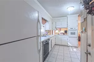 5509 Fallingbrooks Dr, Greensboro, NC 27407 - Photo 22