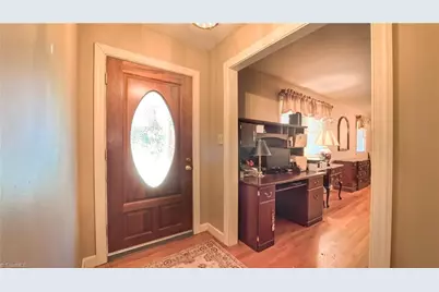 5509 Fallingbrooks Drive, Greensboro, NC 27407 - Photo 8