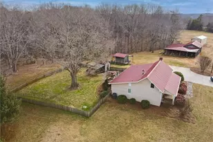 1182 Rosebud Rd, Walnut Cove, NC 27052 - Photo 32