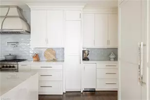 702 Woodland Dr, Greensboro, NC 27408 - Photo 6