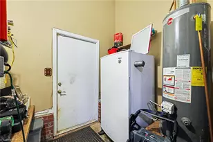 4008 Deerfield St, High Point, NC 27265 - Photo 22