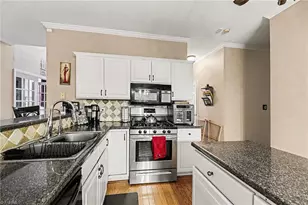 4008 Deerfield St, High Point, NC 27265 - Photo 6