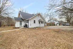 1820 S Park Dr, Reidsville, NC 27320 - Photo 32