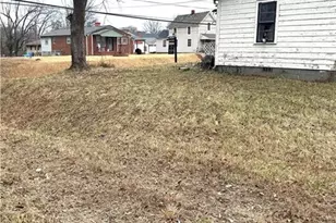 705 W Harrison St, Reidsville, NC 27320 - Photo 4