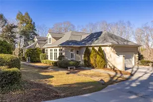 4 Deerwood Ct, Greensboro, NC 27410 - Photo 4