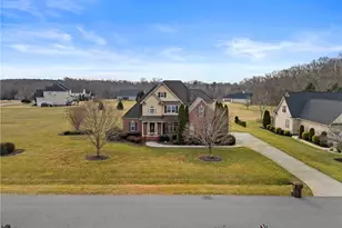 8082 Chilcutt Dr, Browns Summit, NC 27214 - Photo 4