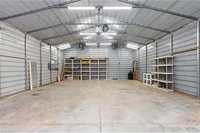 471 W Hunting Ridge Drive, Thomasville, NC 27360 - Photo 8