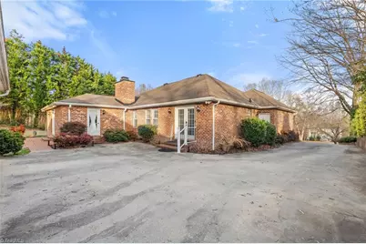 471 W Hunting Ridge Drive, Thomasville, NC 27360 - Photo 10