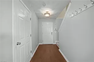 513 Collington Dr, Mebane, NC 27302 - Photo 4