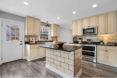 6320 Cardinal Wood Drive, Greensboro, NC 27410 - Photo 16