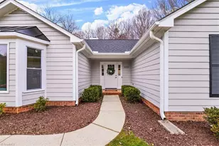 6320 Cardinal Wood Dr, Greensboro, NC 27410 - Photo 4