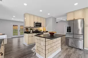 6320 Cardinal Wood Dr, Greensboro, NC 27410 - Photo 18