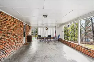 406 E Wellington Ln, Walnut Cove, NC 27052 - Photo 24