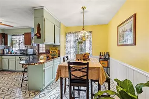 406 E Wellington Ln, Walnut Cove, NC 27052 - Photo 8