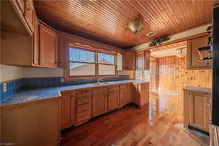 3089 Pipers Gap Rd, Mount Airy, NC 27030 - Photo 8