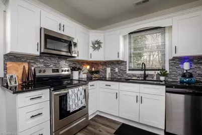 821 Fisher Ferry Street, Thomasville, NC 27360 - Photo 4