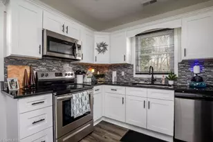 821 Fisher Ferry St, Thomasville, NC 27360 - Photo 4