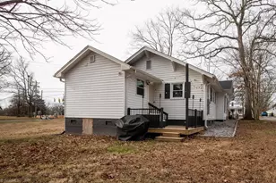 821 Fisher Ferry St, Thomasville, NC 27360 - Photo 24