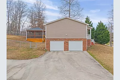 193 Laura Street, Winston-Salem, NC 27107 - Photo 28