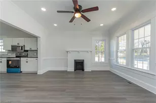 6 Forsyth St, Thomasville, NC 27360 - Photo 10