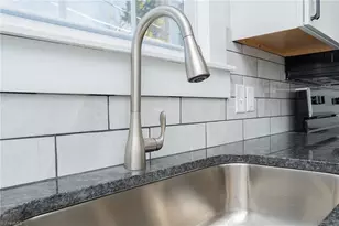 6 Forsyth St, Thomasville, NC 27360 - Photo 18