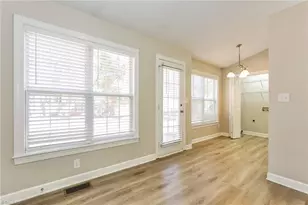 1107 Foxhaven Dr, Greensboro, NC 27455 - Photo 8