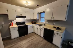 2115 Hunter St, Greensboro, NC 27401 - Photo 2