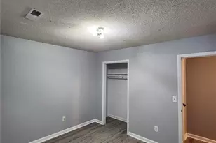 2115 Hunter St, Greensboro, NC 27401 - Photo 6